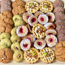Large Basket of Assorted Cookies 35-40pieces item