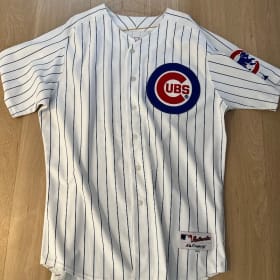 Autographed Dusty Baker Jersey item