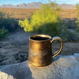 Ceramic coffee mug item