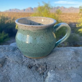 Ceramic coffee mug item