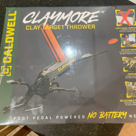 CLAY TARGET THROWER item