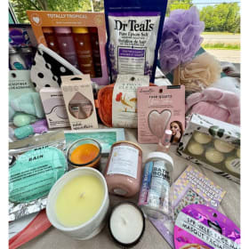 1/2T Basket: Pure Indulgence Spa Kit item