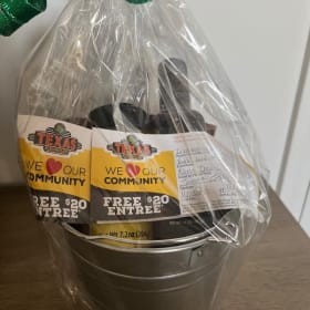 Texas Roadhouse Basket item