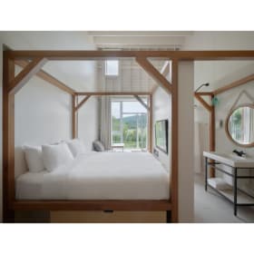 Chèque-cadeau Hôtel & Spa Le Germain Charlevoix item