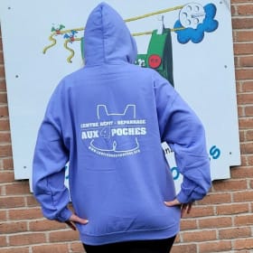 Chandail à capuchon (Hoodie) bleu lavande (X-large) item
