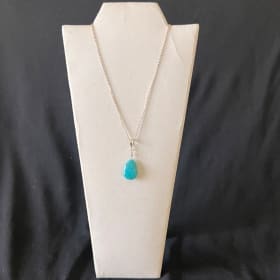 Turquoise pendant item