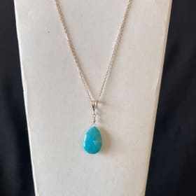 Turquoise pendant item