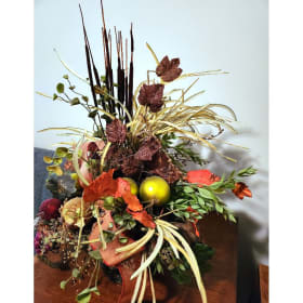 Fall Center Piece & Door Hanger item