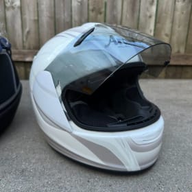 🏁 Arai Racing Helmet – Women’s Small w/ Case + Extra visor item