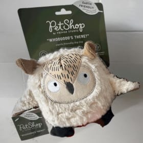 Lulu & BB's: Grand Champion's Play & Treat Collection item