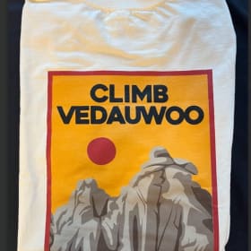 L Vedauwoo Shirt item
