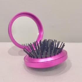 Brosse à cheveux item