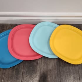 Assiettes à dîner Tupperware (4) item