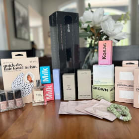 Kate with @k8_smallthings Favorite Beauty Products! item