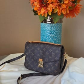 Louis Vuitton Square Monogram Flap Bag – Brown (Replica) item