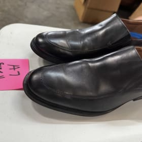 A7- Clark’s Men Dress Shoes Black Size 11 item