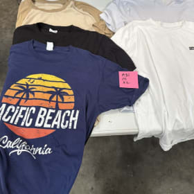 A31- (5) Men XL tshirts- some Calvin Kline item