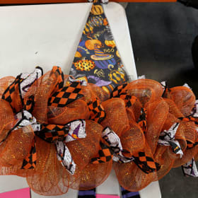 A37- Large Halloween Door Hanger item