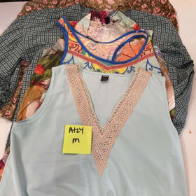 A124 (4) medium shirts item