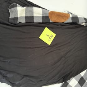 A127 (3) size small shirts item