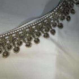 A139 medium white dress item