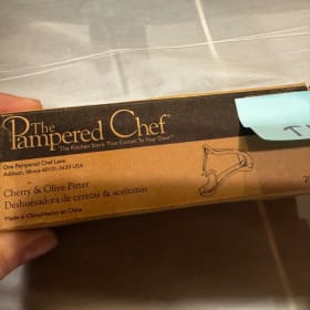 T17 Pampered Chef NIB CHerry and Olive Pitter item