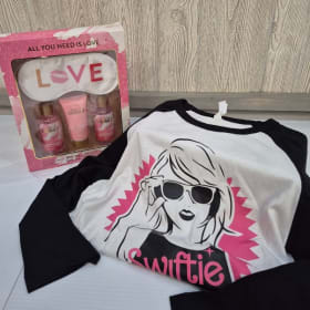 Swiftie Set- Donated by Am Tric Stitching item