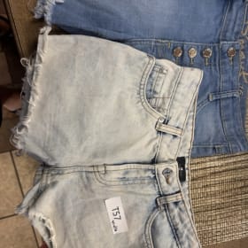 T57 (2) youth size 14/16 shorts item