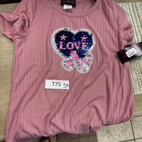 T75 NWT girl 7/8 shirt item