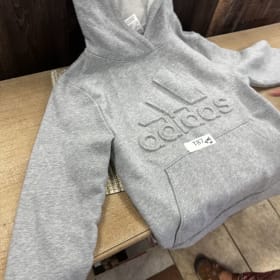 T87 y medium Adidas sweatshirt item