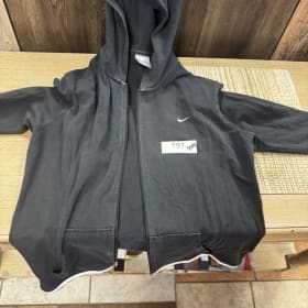 T97 youth medium Nike jacket item