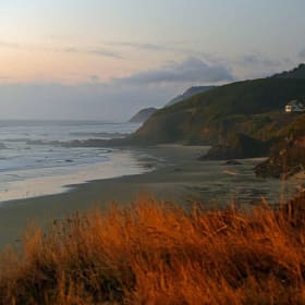 3-Night Getaway to Oregon! Valid at multiple locations! item