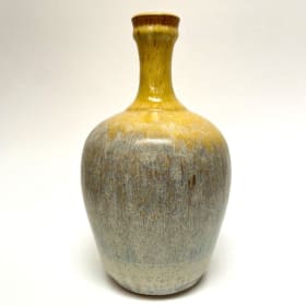 Vase yellow item