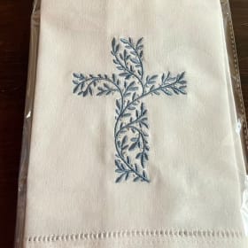 LOWCOUNTRY STITCH Tea Towel & Cocktail Napkins item