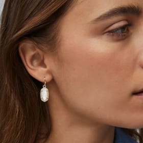 Kendra Scott Lee earring and Everlyne bracelet set item