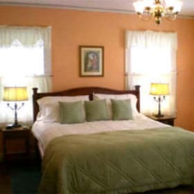 Two night stay at Oak Manor Inn, Hartsville, SC item