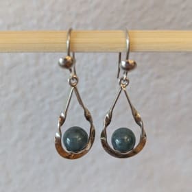 'In a Swing' earrings item