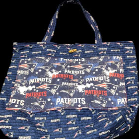 Hand-quilted New England Patriots Bag Set item