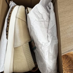 R05 Toms size 5.5 NIB item