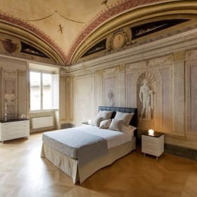 Escape for 2 People in Tuscany! Cortona, Italy item