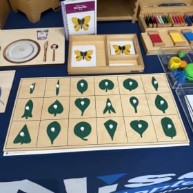Alison's Botany Leaf 18 Piece Puzzle w Control Chart item
