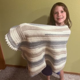 Handmade crocheted shawl with pockets item