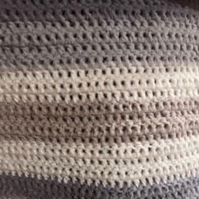 Handmade crocheted shawl with pockets item