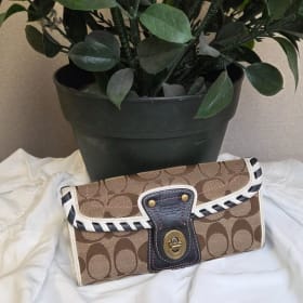 Coach Wallet (Gently Used) item