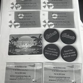 Gift card bundle item