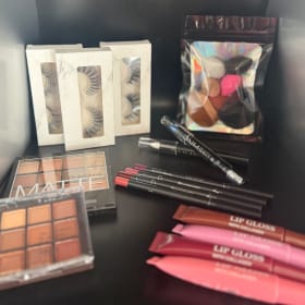 40-Piece All-in-One Makeup Set item