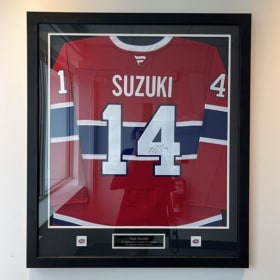 Signed Nick Suzuki Jersey item