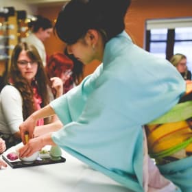 July 6 at 11:30am - Thé item