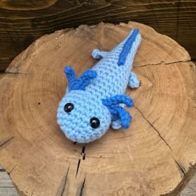 KE - Cobalt the Axolotl Amphibian item