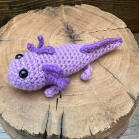 KG - Indigo the Axolotl Amphibian item